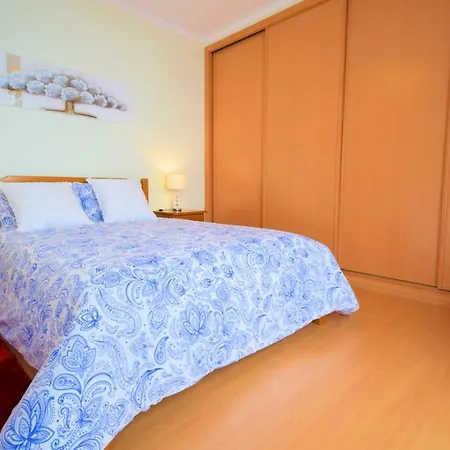 Spacious With A/c, 5 Walking Min From The Beach * Albufeira